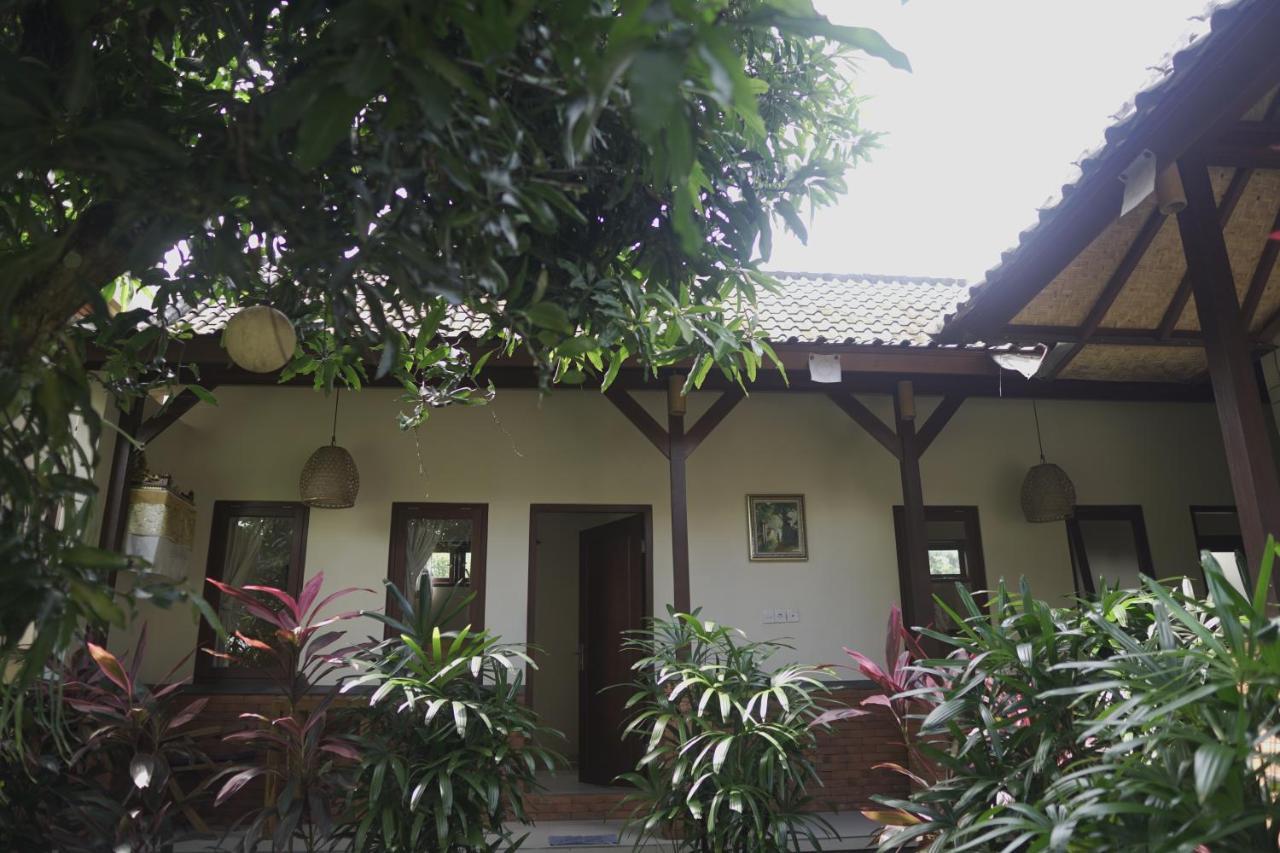 Sahadewa House Hotel Ubud  Exterior photo