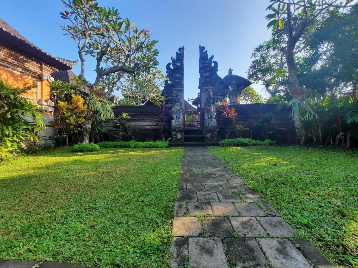 Sahadewa House Hotel Ubud  Exterior photo