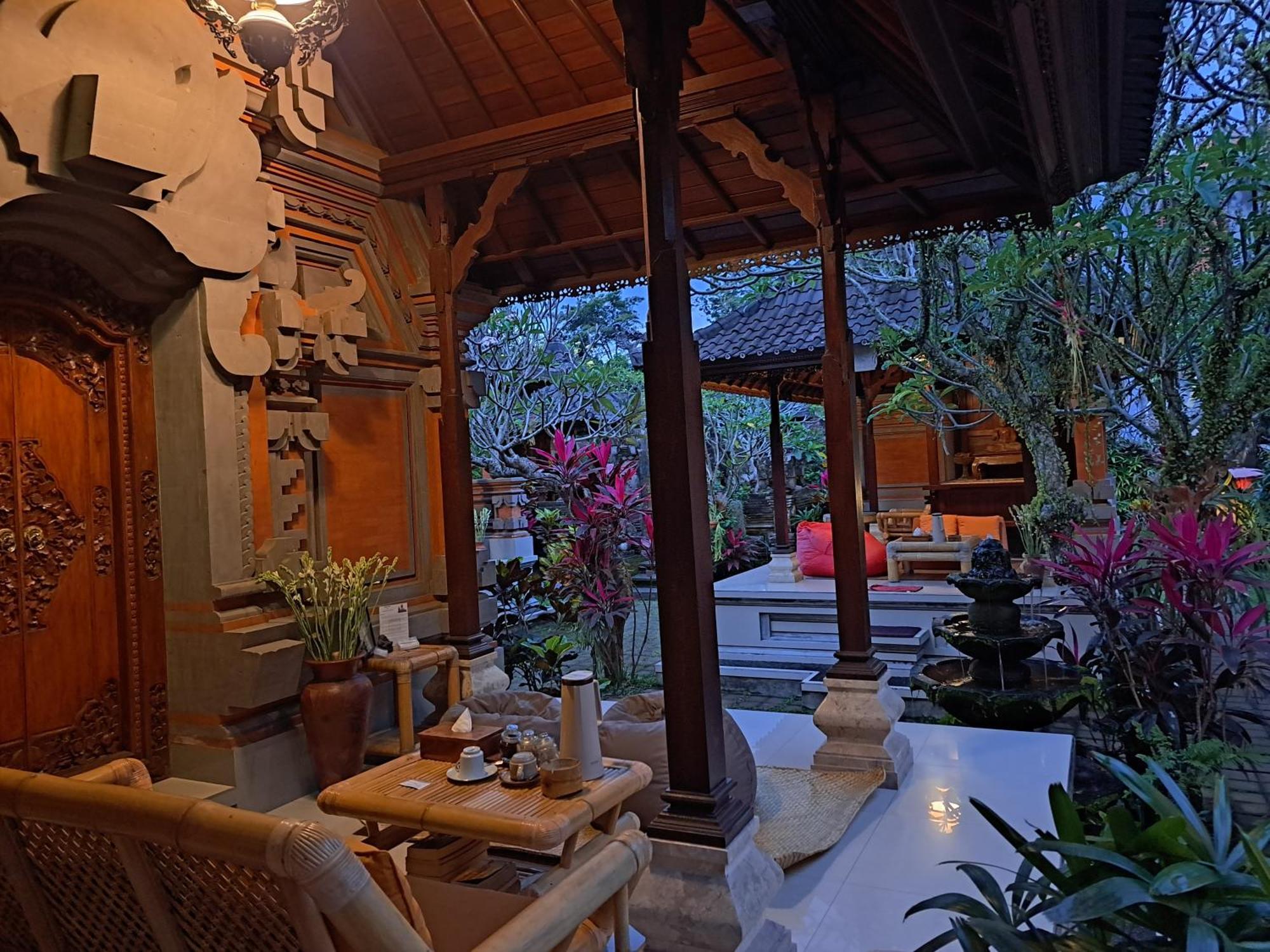 Sahadewa House Hotel Ubud  Exterior photo